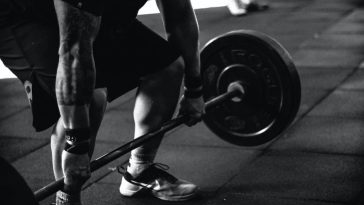 Does Weight Lifting Stop Height